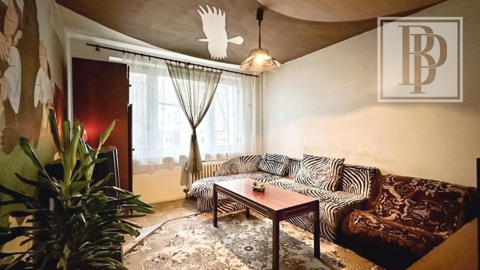 3 izb. byt 82 m2 ul. Stavbárov sídl. Žabník - PRIEVIDZA