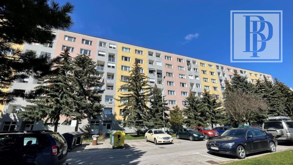 3 izb. byt 64 m2- Prievidza