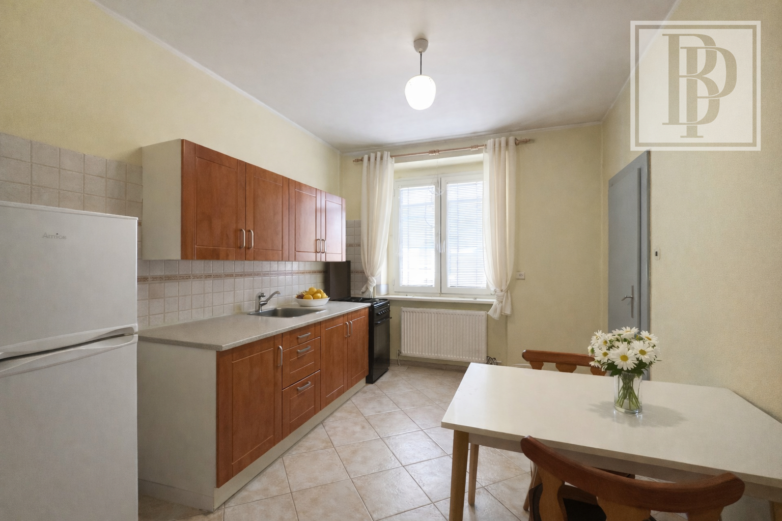 5F4E1255-C7BE-4024-9DF3-00745352EEDC