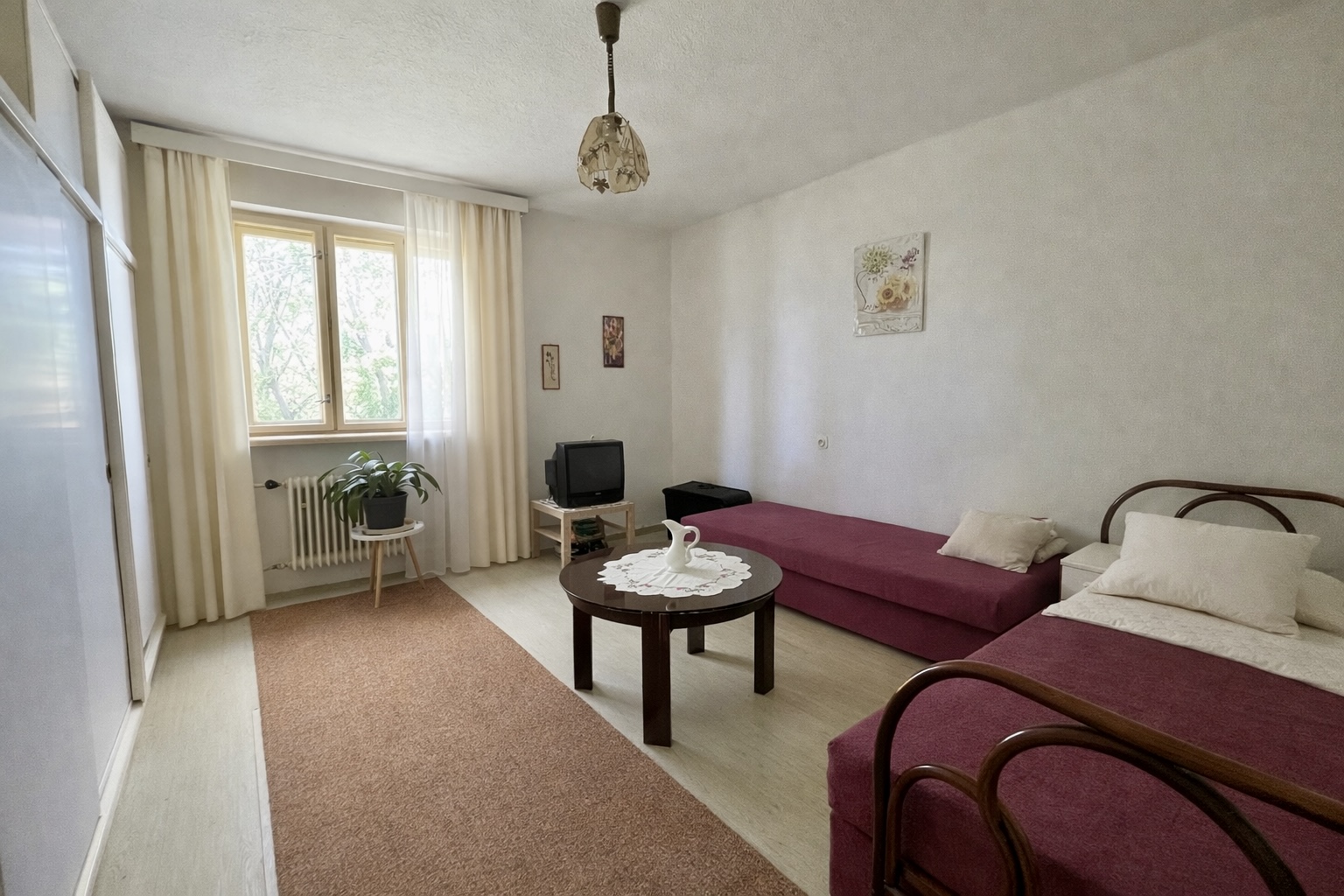 83A976B0-A873-4334-929D-22713C5A599B